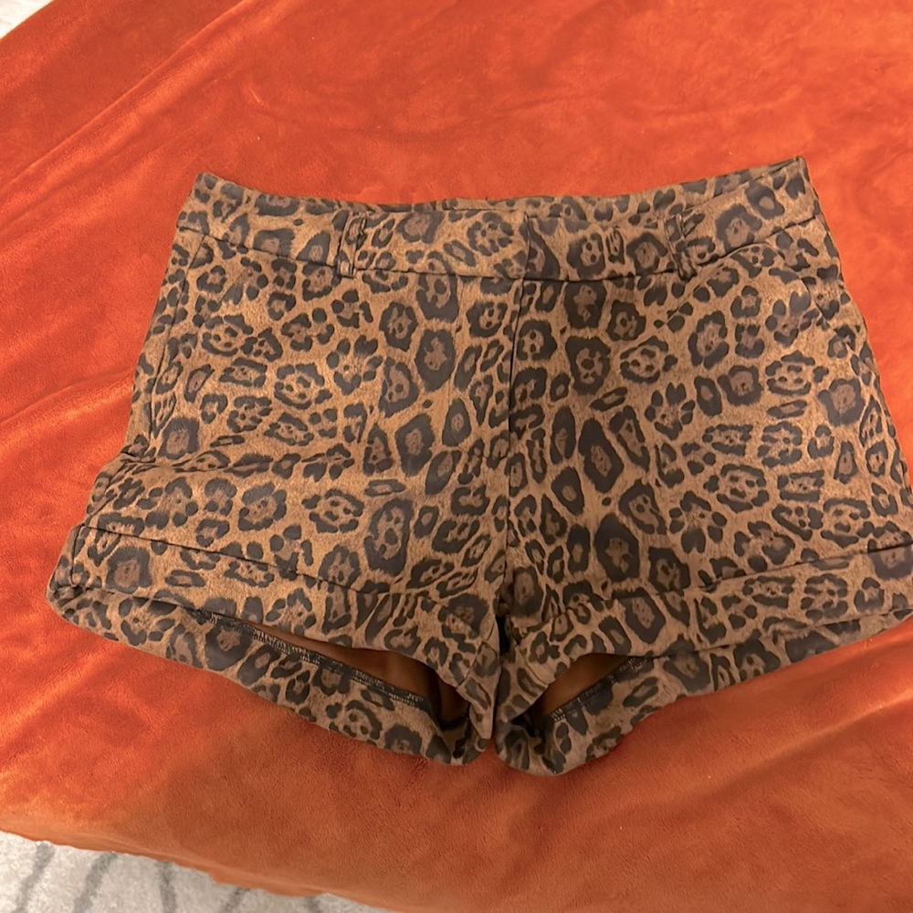 Cheetah print short